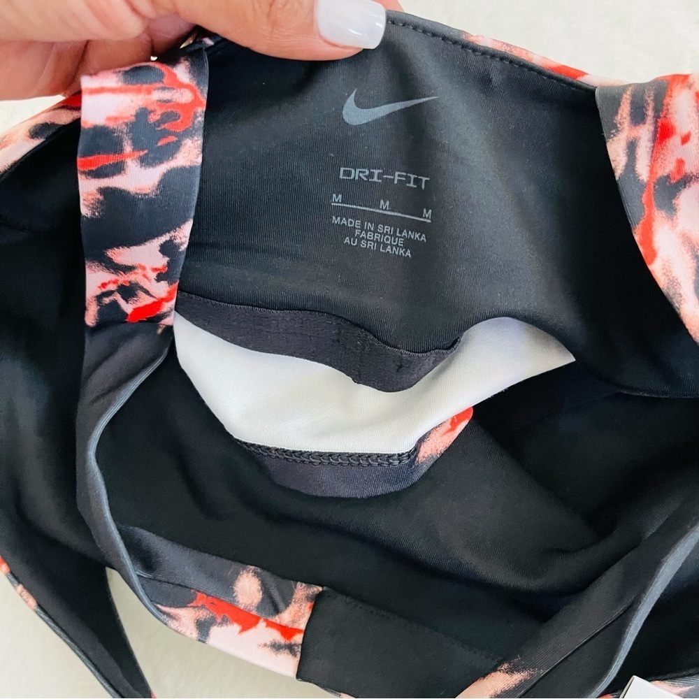 Nike | Women’s Nike Tie Dye Crop Top - Picture 6 of 8
